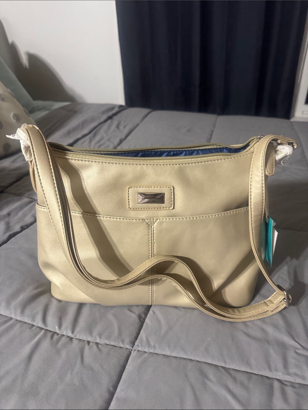 Avancer Shoulder Bag - Picture 4 of 4